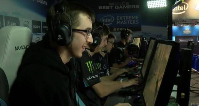 并在员工之 并在员工之