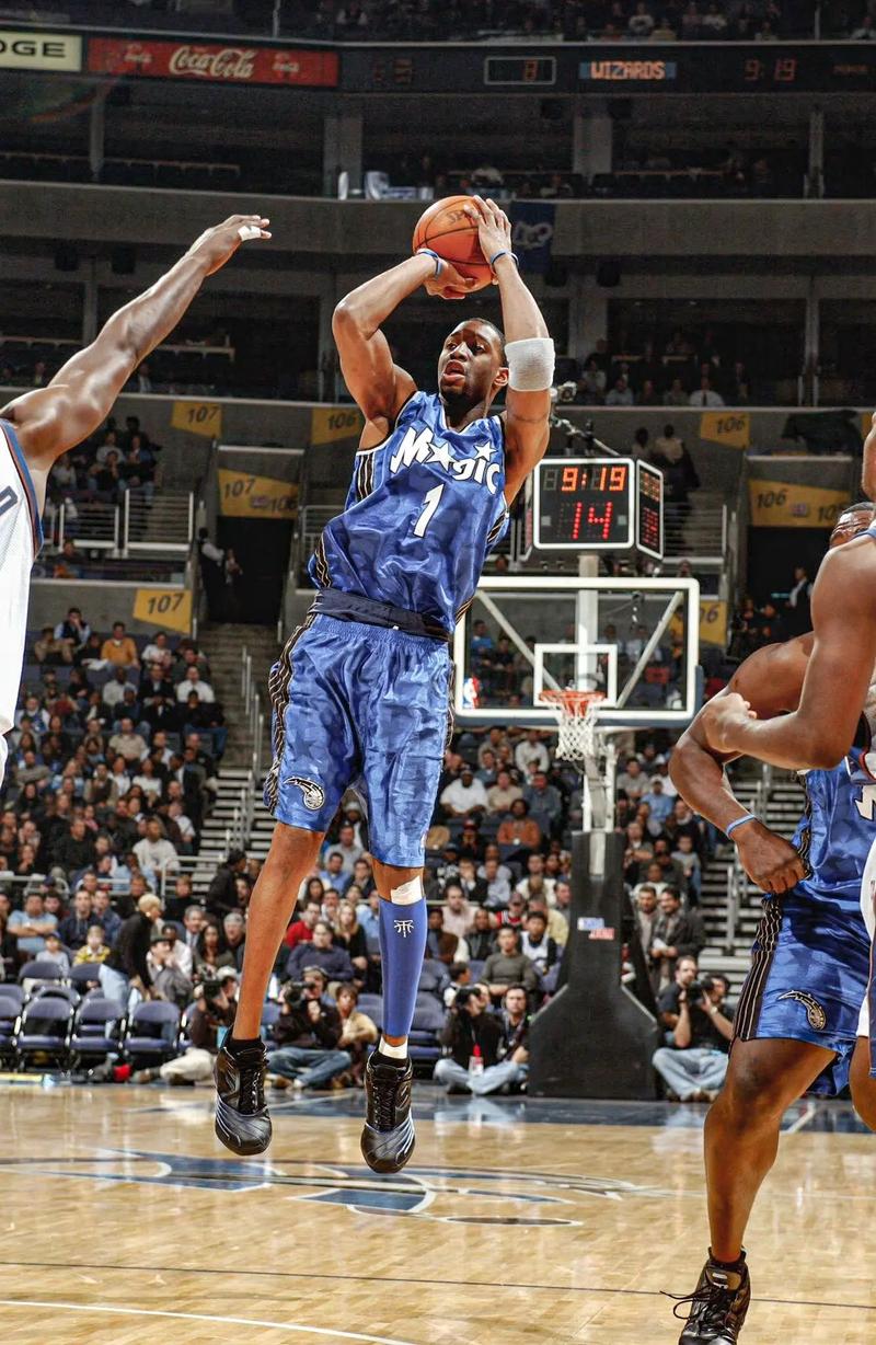 球迷：他活成了我们的骄傲